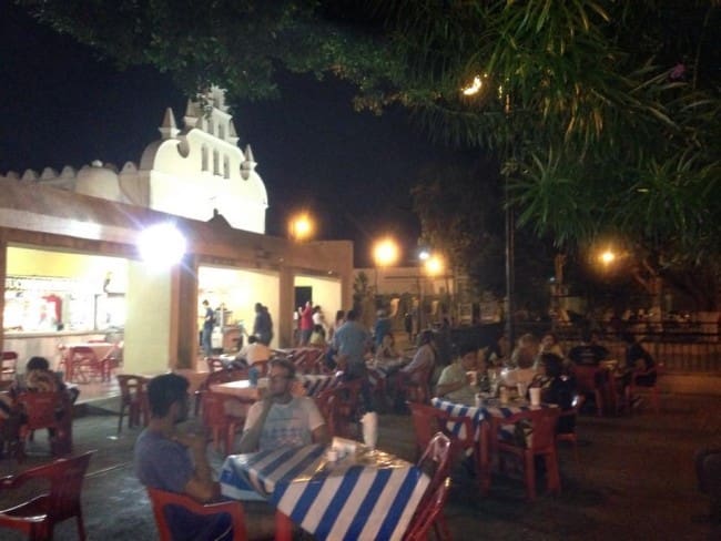 Prueba la mejor comida yucateca de noche en el Barrio de Santiago ¡Una delicia!